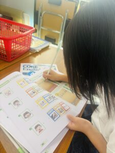 南草津・瀬田・膳所の子ども英会話教室HAPPYBEAR　小学生の読み書き練習